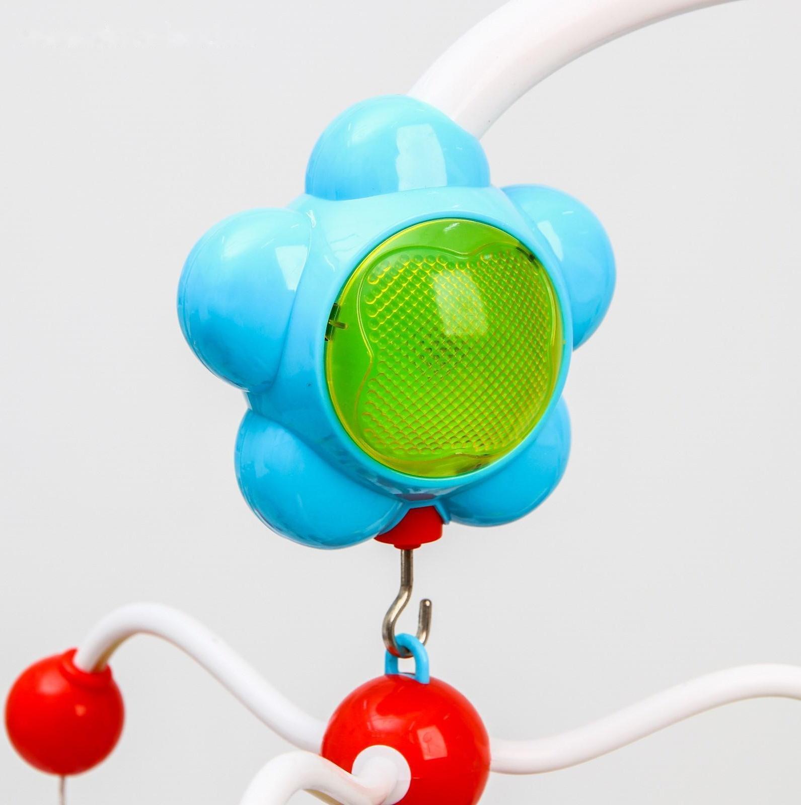 Мобиль музыкальный «Зверята» с ночником, работает от батареек