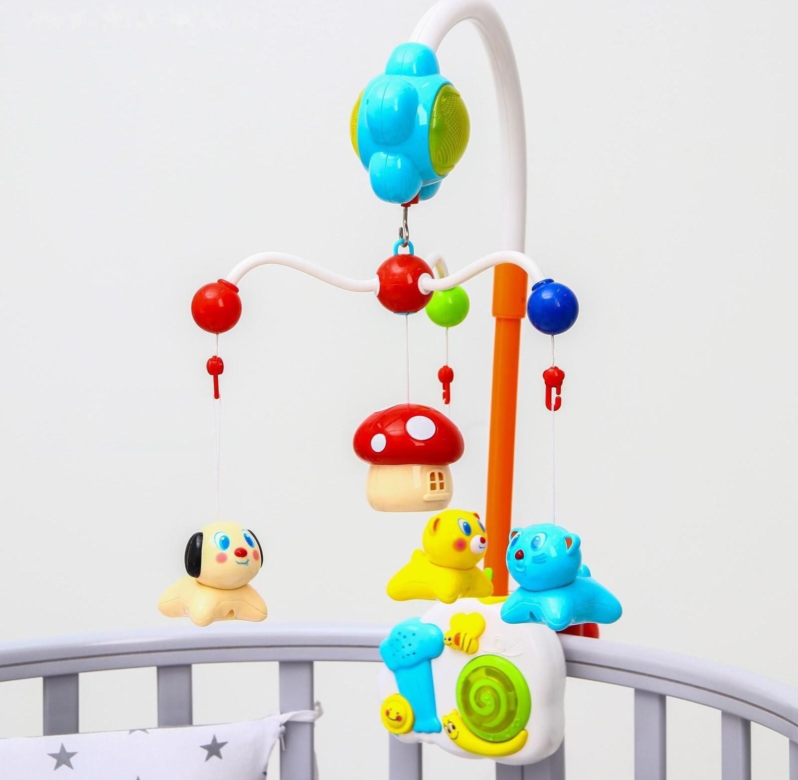 Мобиль музыкальный «Зверята» с ночником, работает от батареек