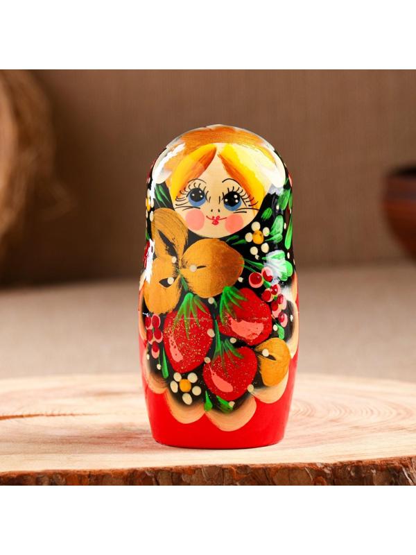 Матрёшка «Земляничка», чёрный платок, 5 кукольная, 18 см