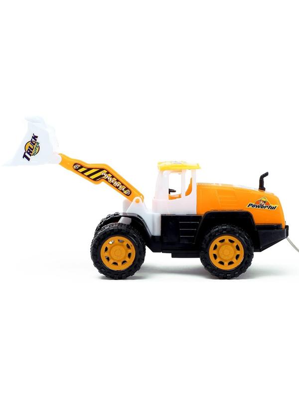 Трактор «Строитель», на дистанционном управлении, работает от батареек, МИКС