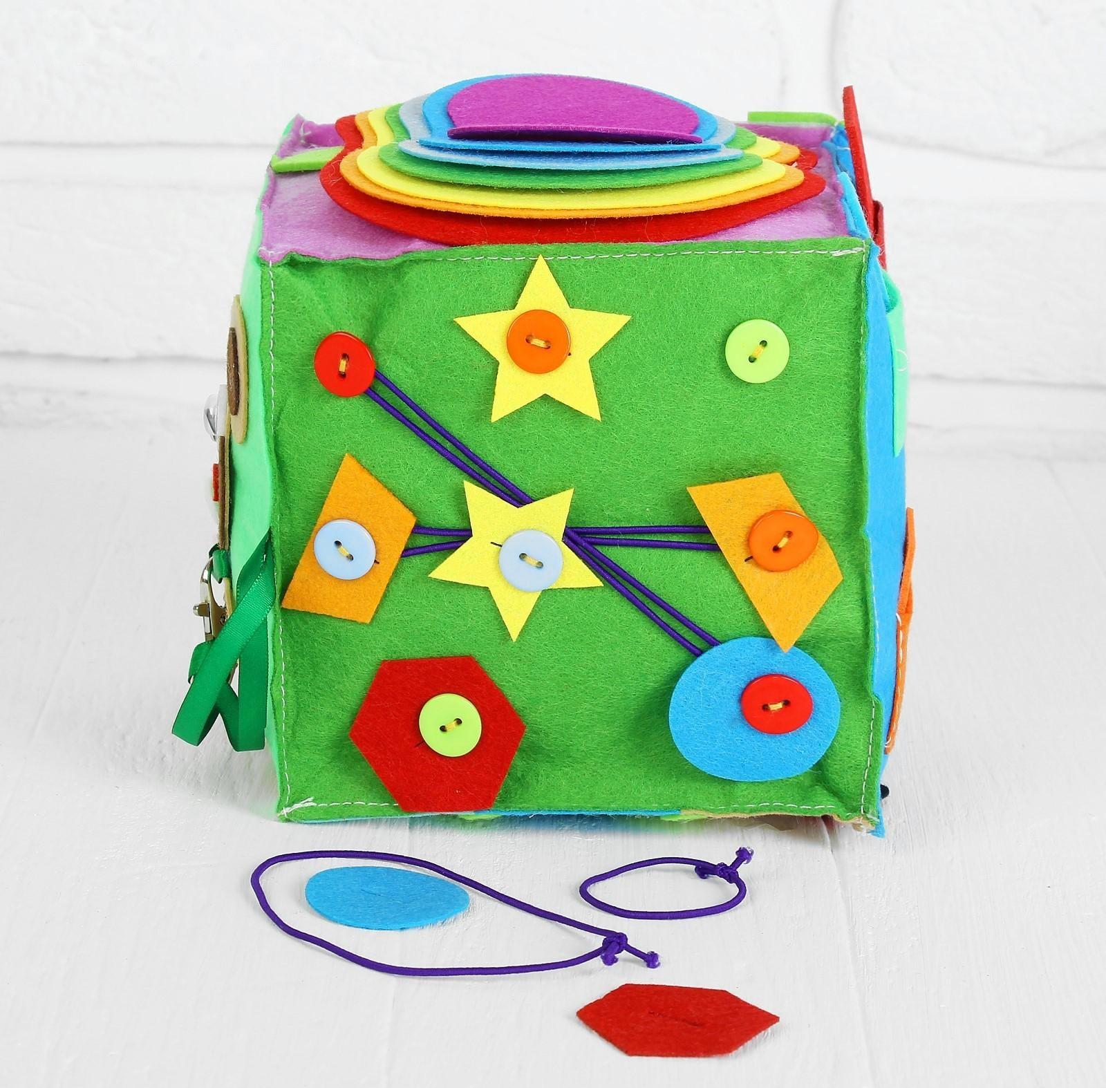 Мягкий бизикубик «Изучаем цвета и формы» текстильный, 15×15 см