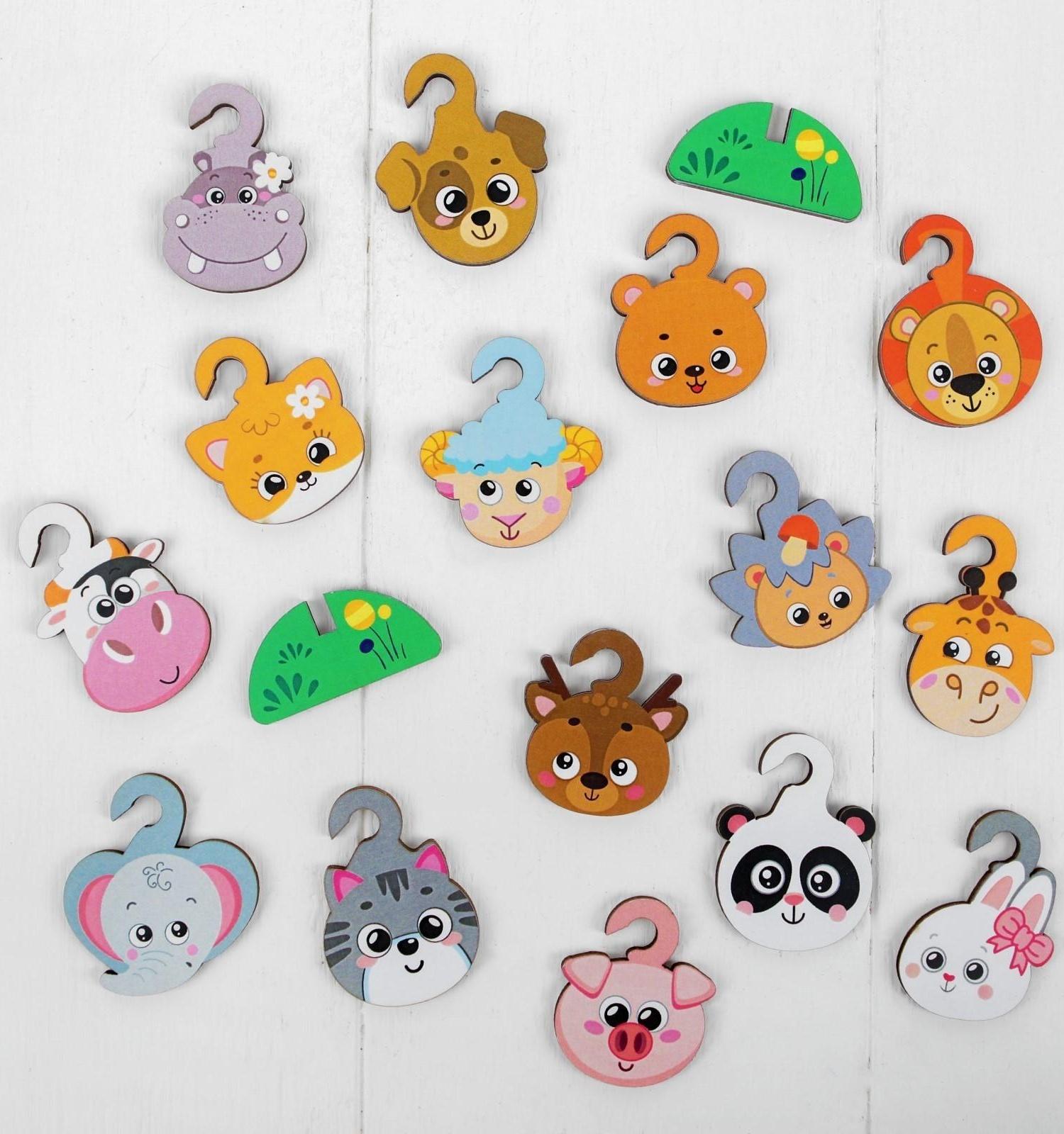 Игрушка с крючками «Дом»