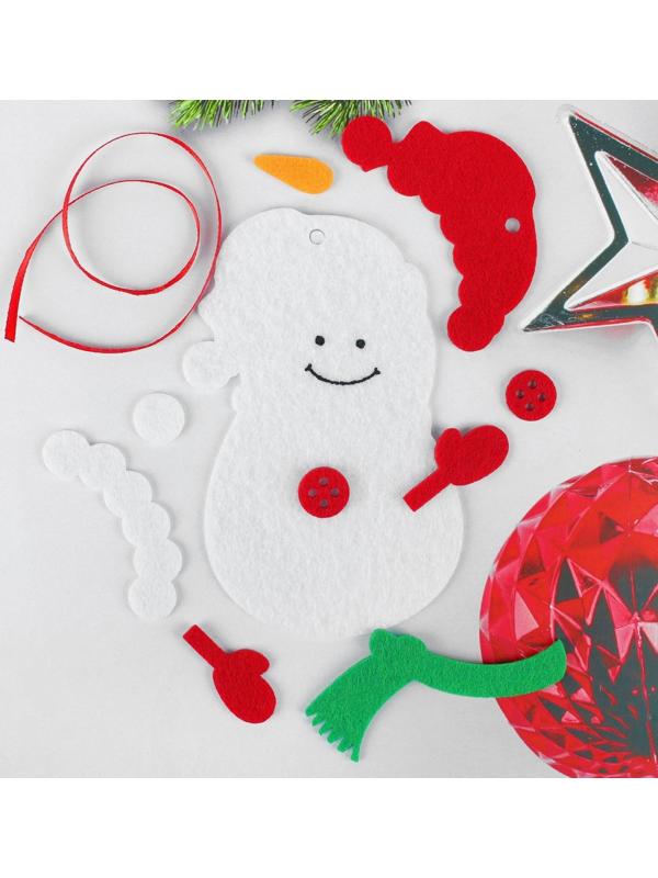 Набор для творчества - создай ёлочное украшение из фетра «Весёлый снеговик»