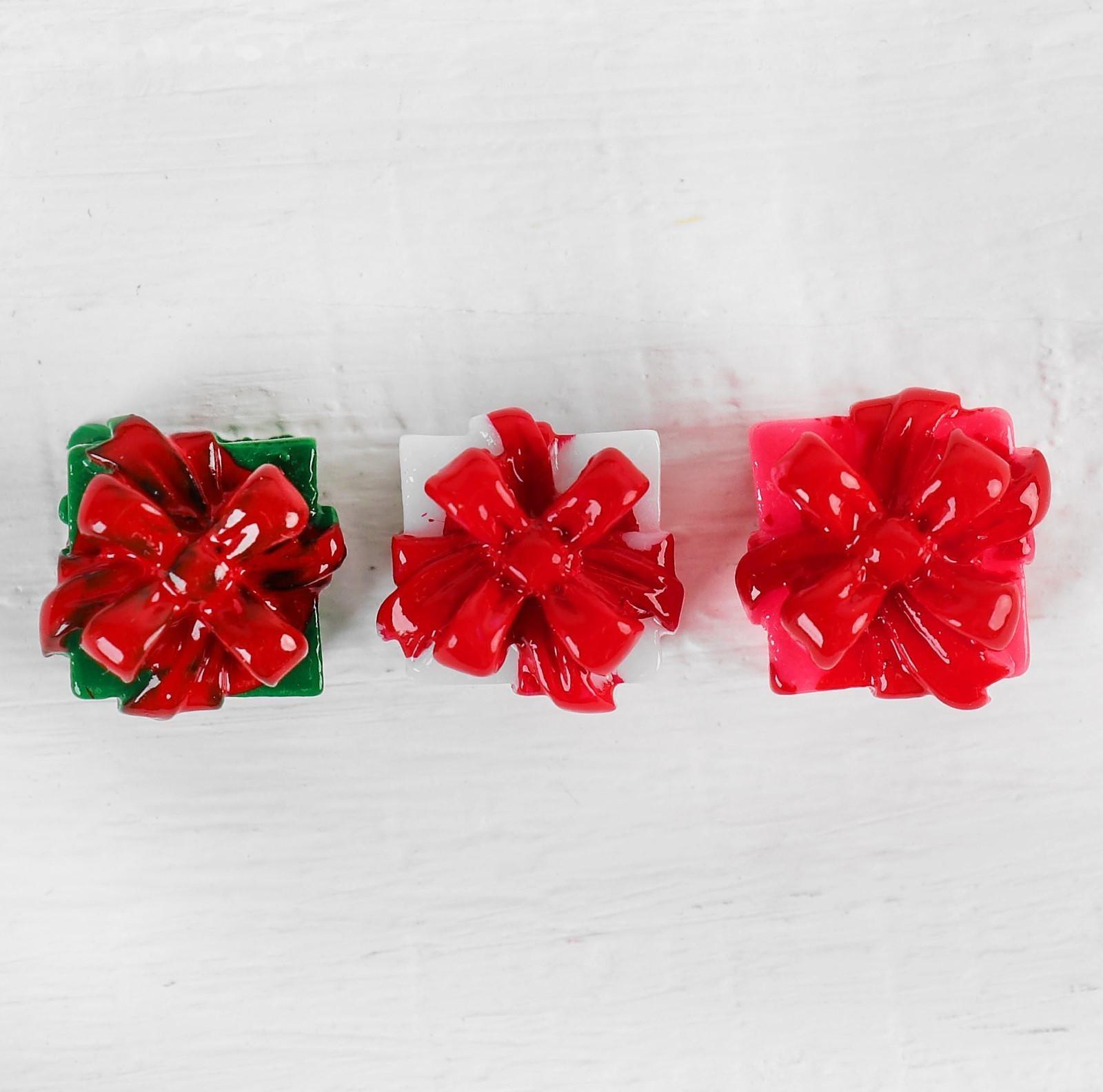 Миниатюра кукольная «Подарочек», набор 4 шт, размер 1 шт: 1,5×1,5×1,6 см, цвета МИКС