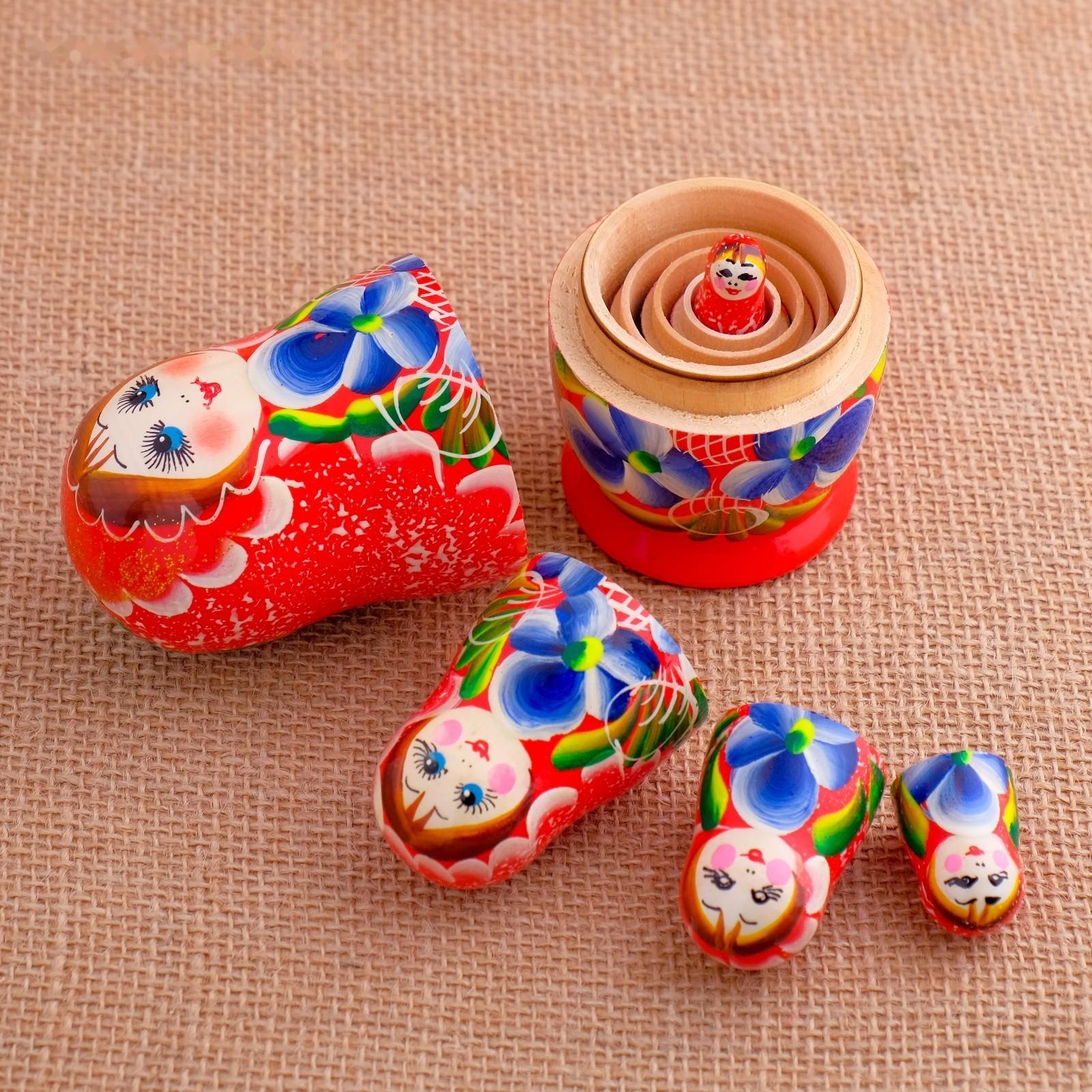 Матрёшка «Фиалки», красное платье, 5 кукольная, 12 см