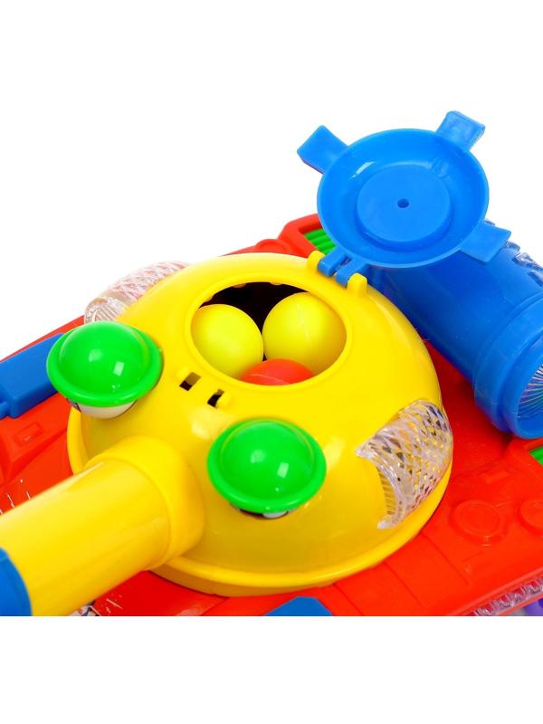 Танк «Разрушитель», стреляет, работает от батареек, световые и звуковые эффекты