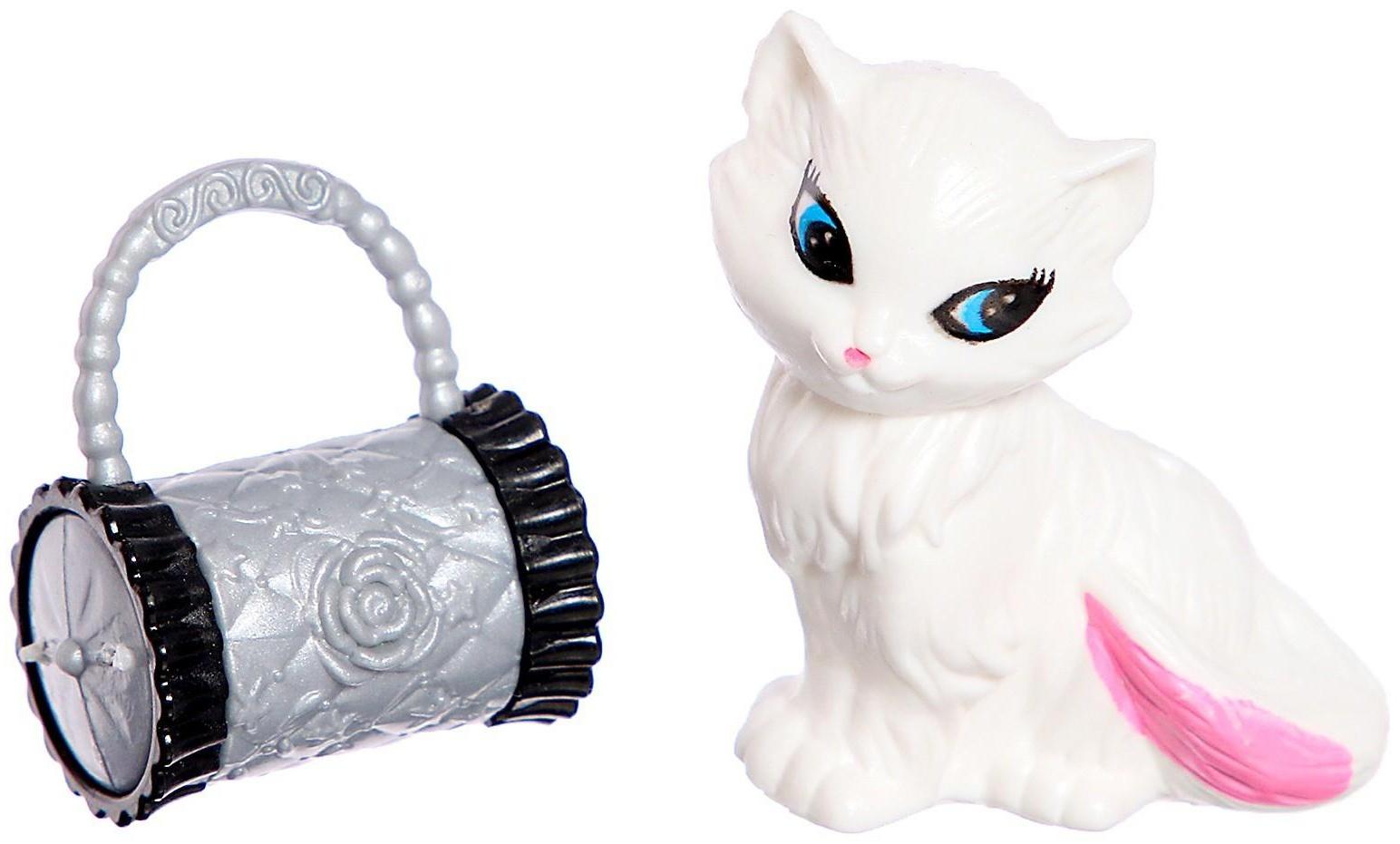 Кукла-модель «Эмели» в платье, с аксессуарами