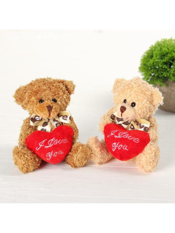 Мягкая игрушка «Медведь с сердцем», цвет МИКС