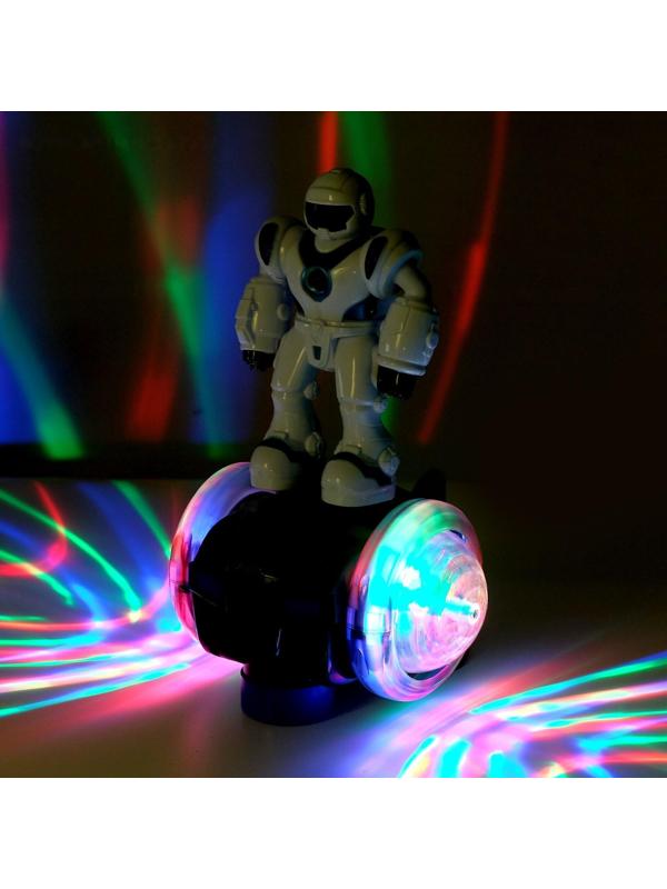 Робот «Патрульный», световые и звуковые эффекты, работает от батареек, цвета МИКС