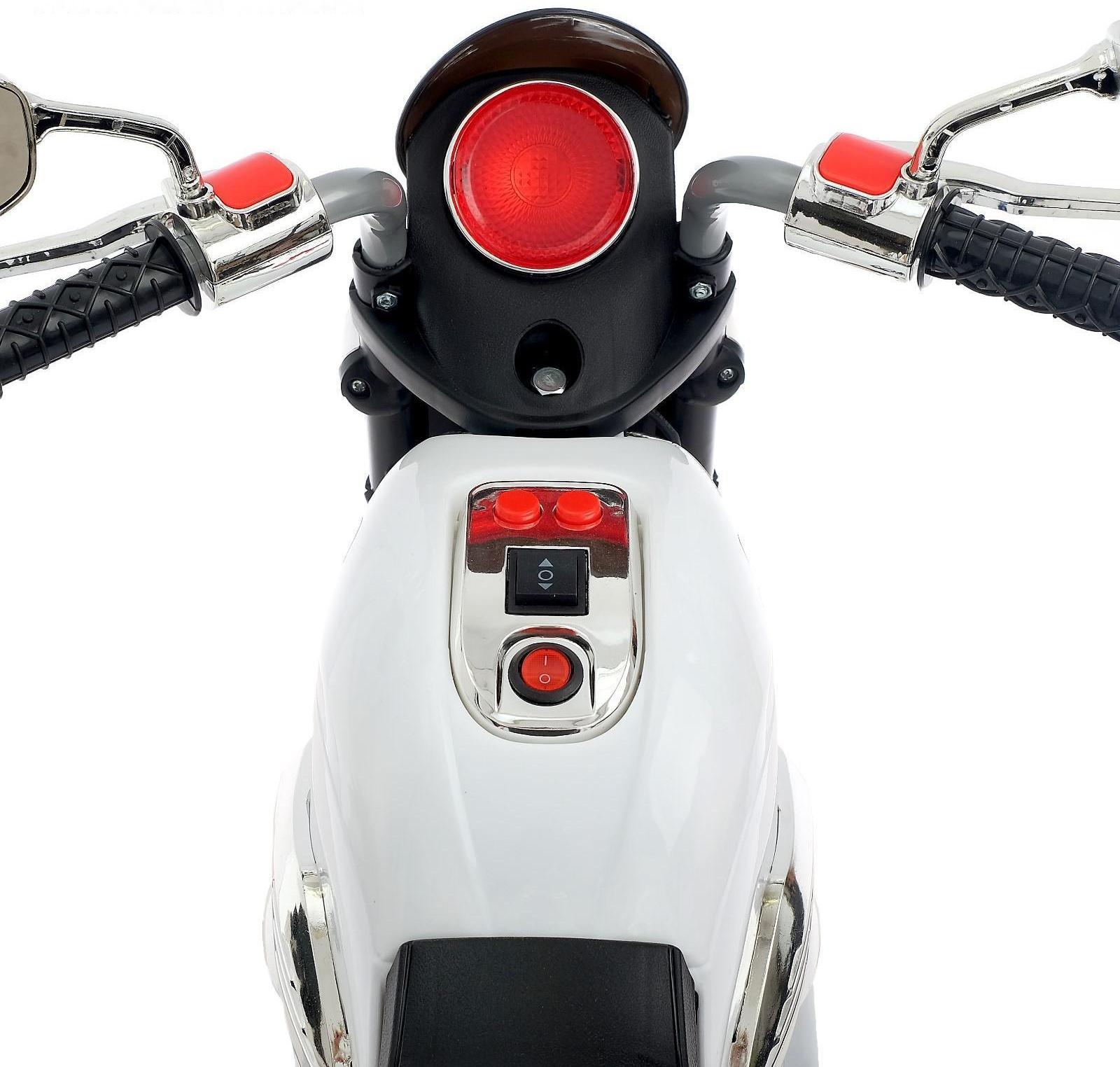 Электромобиль «Чоппер», с аккумулятором, световые и звуковые эффекты, цвет белый