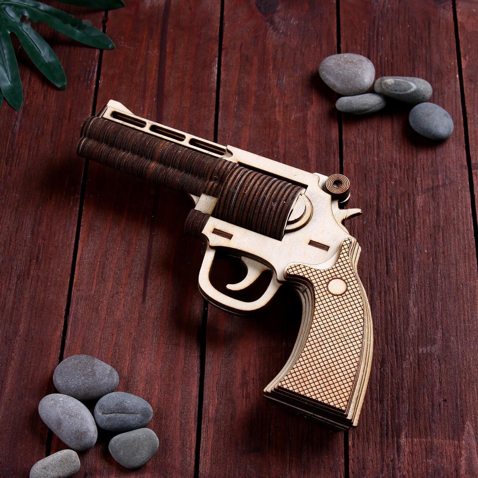 Сувенир деревянный пистолет 