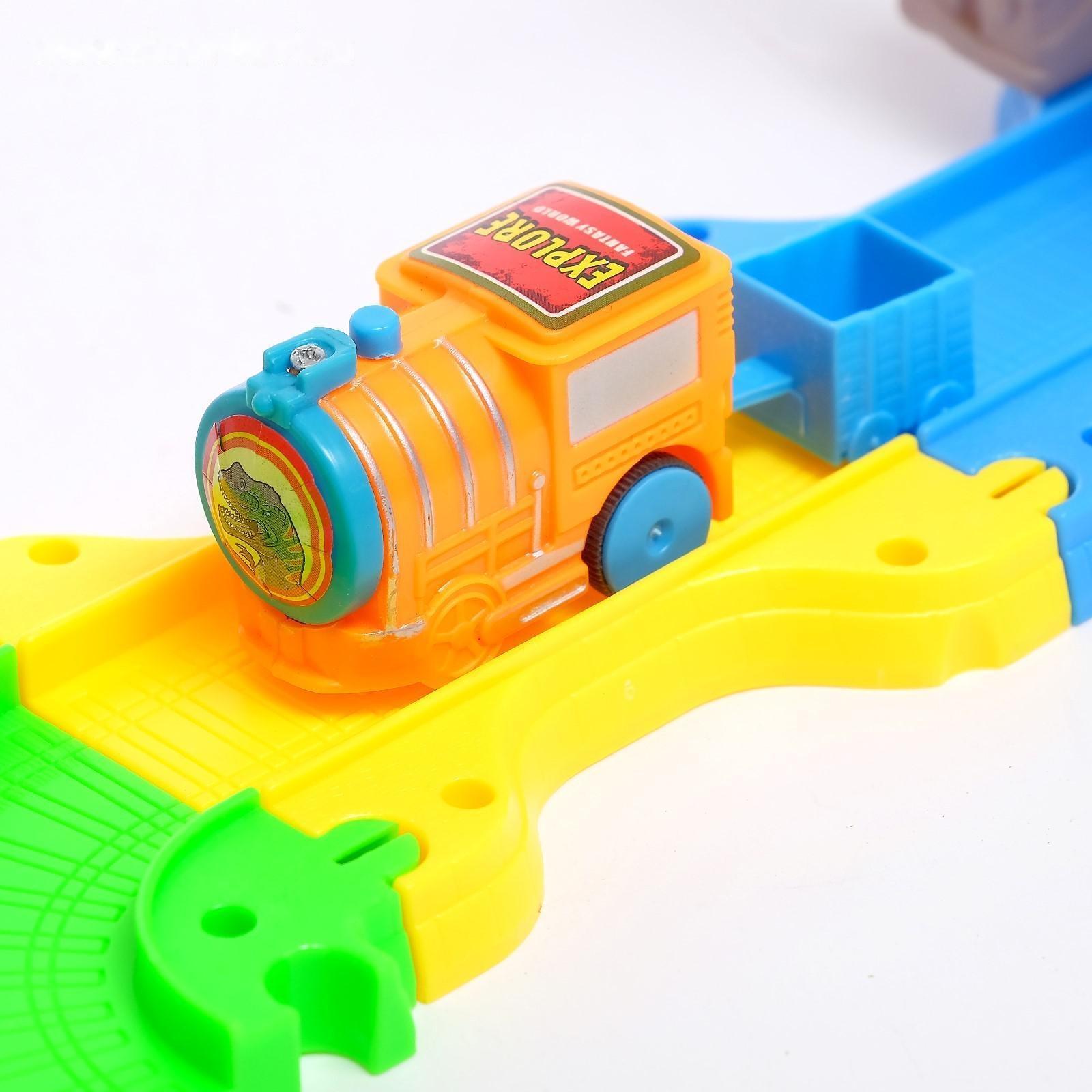 Железная дорога «Пиратские истории», работает от батареек