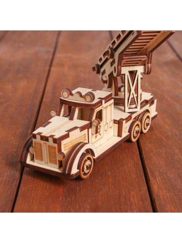 Cборная модель «Пожарная машина»