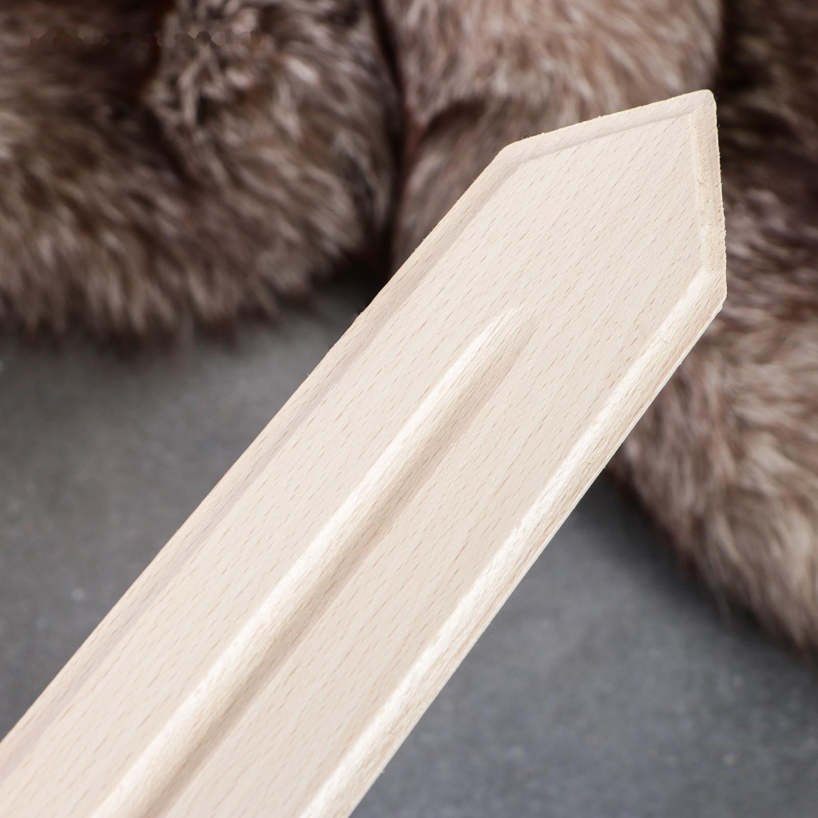 Сувенирное деревянное оружие 