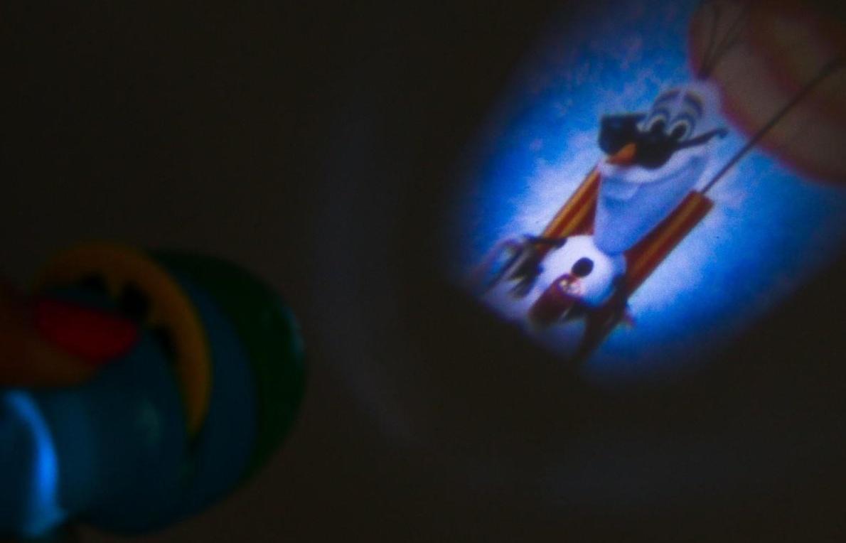 Проектор-фонарик «Холодное сердце: Эльза»