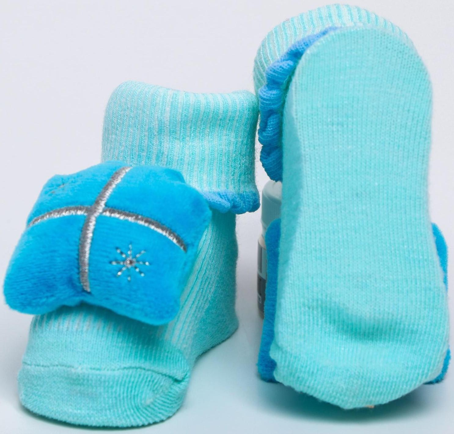 Новогодний подарочный набор для малыша: носочки погремушки + браслетики погремушки «Сказка на Новый Год», новогодняя подарочная упаковка