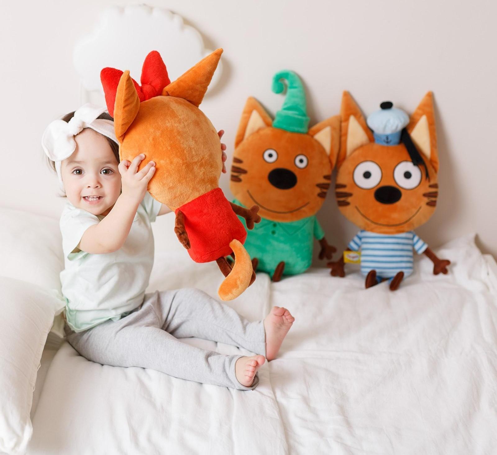 Игрушка-подушка «Карамелька», Три кота