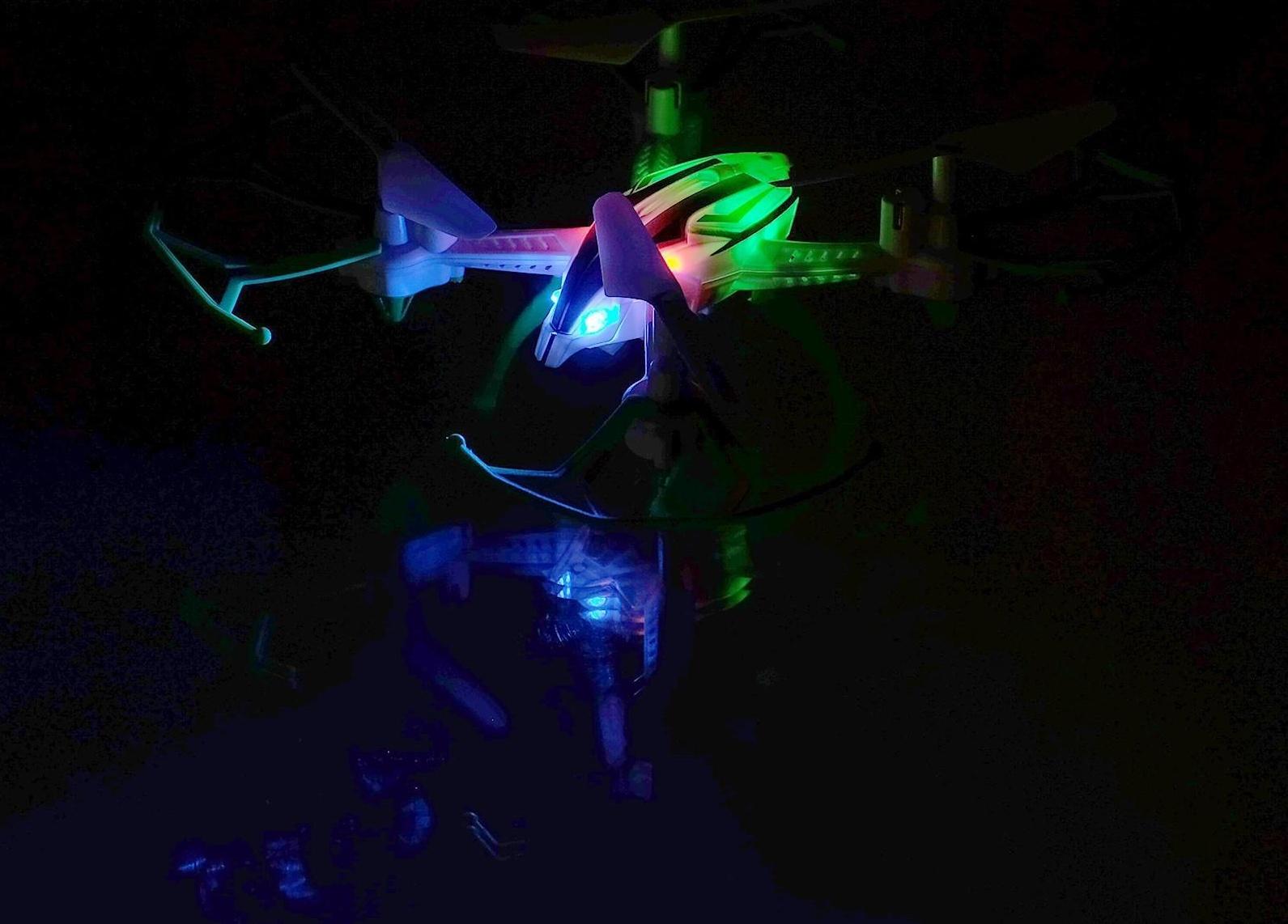 Квадрокоптер радиоуправляемый SKYDRONE, работает от аккумулятора, цвет зелёный