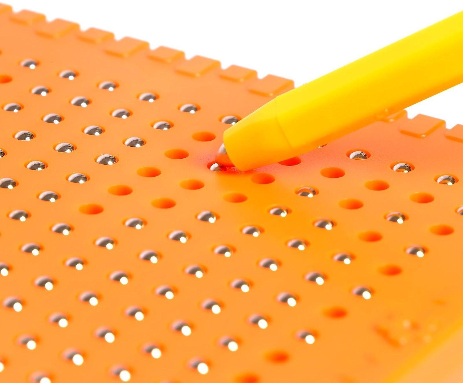 Планшет обучающий «Магнитное рисование», цвет оранжевый, 375 отверстий