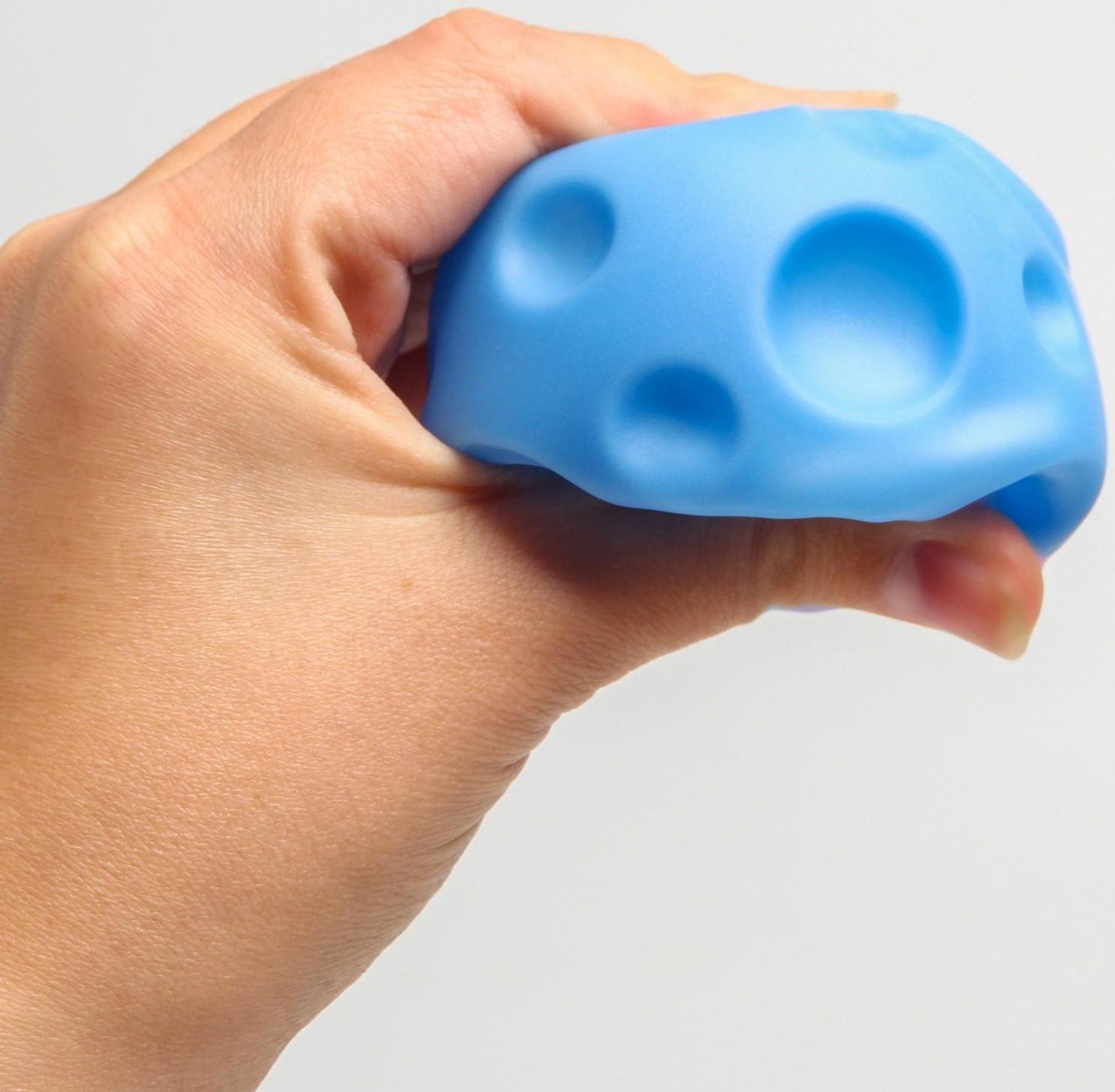 Подарочный набор сенсорных развивающих мячиков «Сумочка», 4 шт.