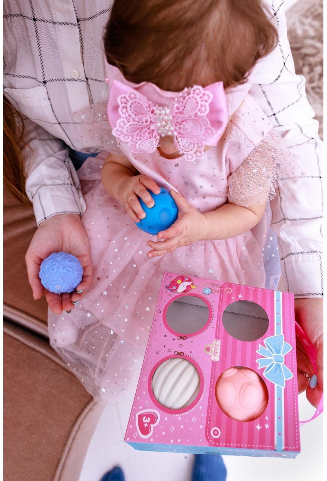 Подарочный набор сенсорных развивающих мячиков «Сумочка», 4 шт.