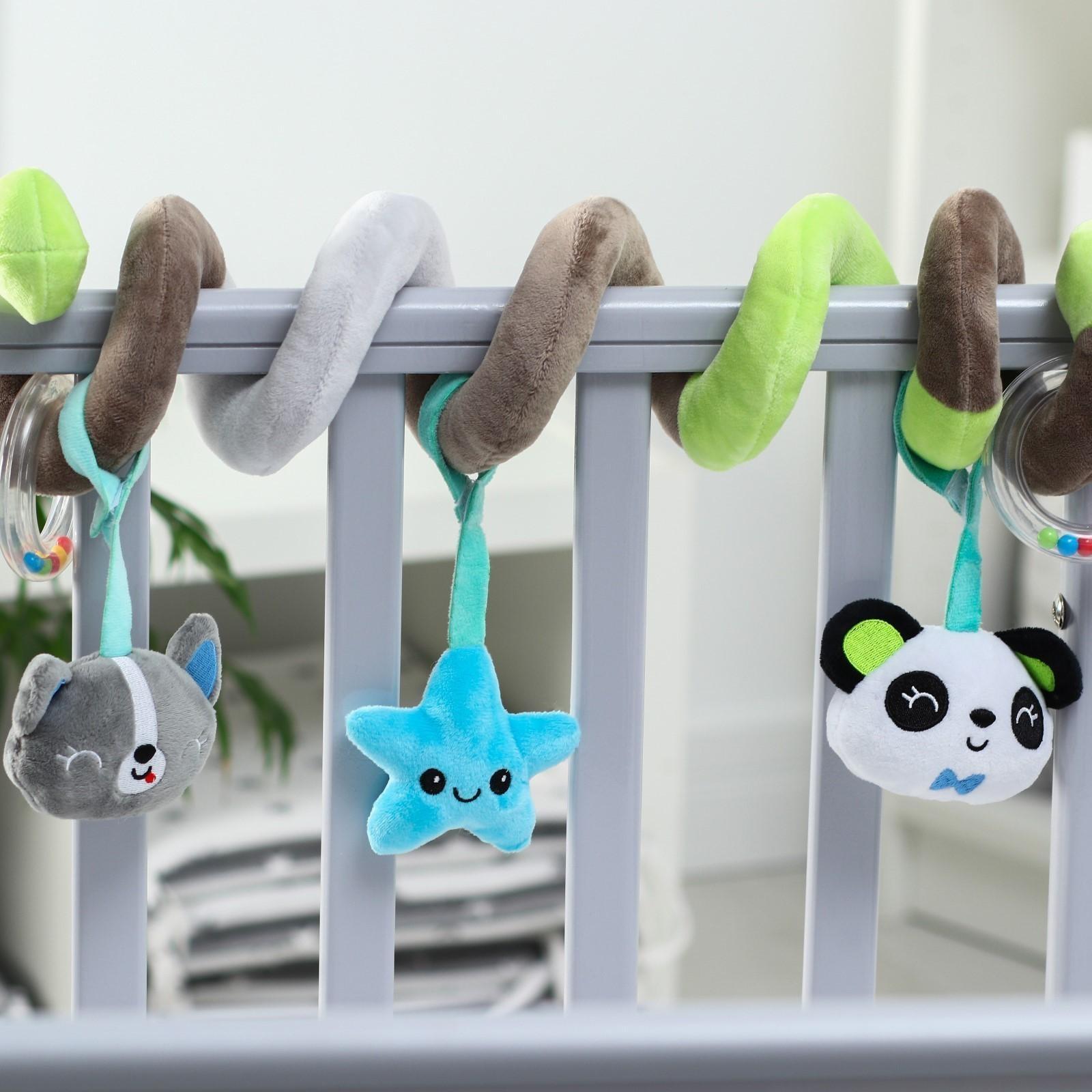 Растяжка - спираль мягкая с погремушкой на кроватку/коляску «Пандочка», р-р 24-86