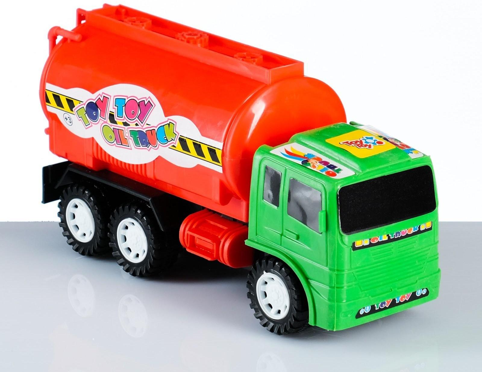 Машина пластмассовая 