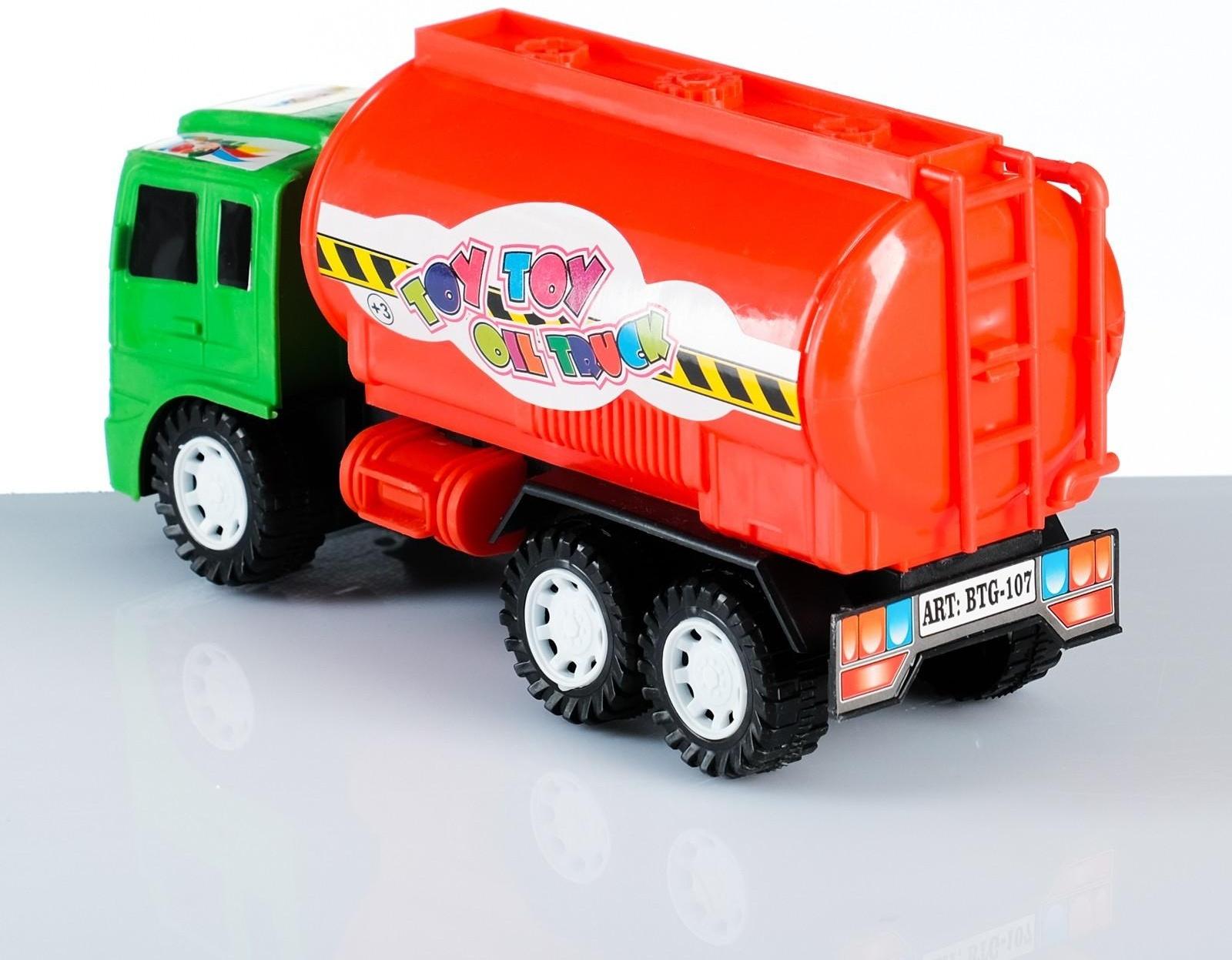 Машина пластмассовая 