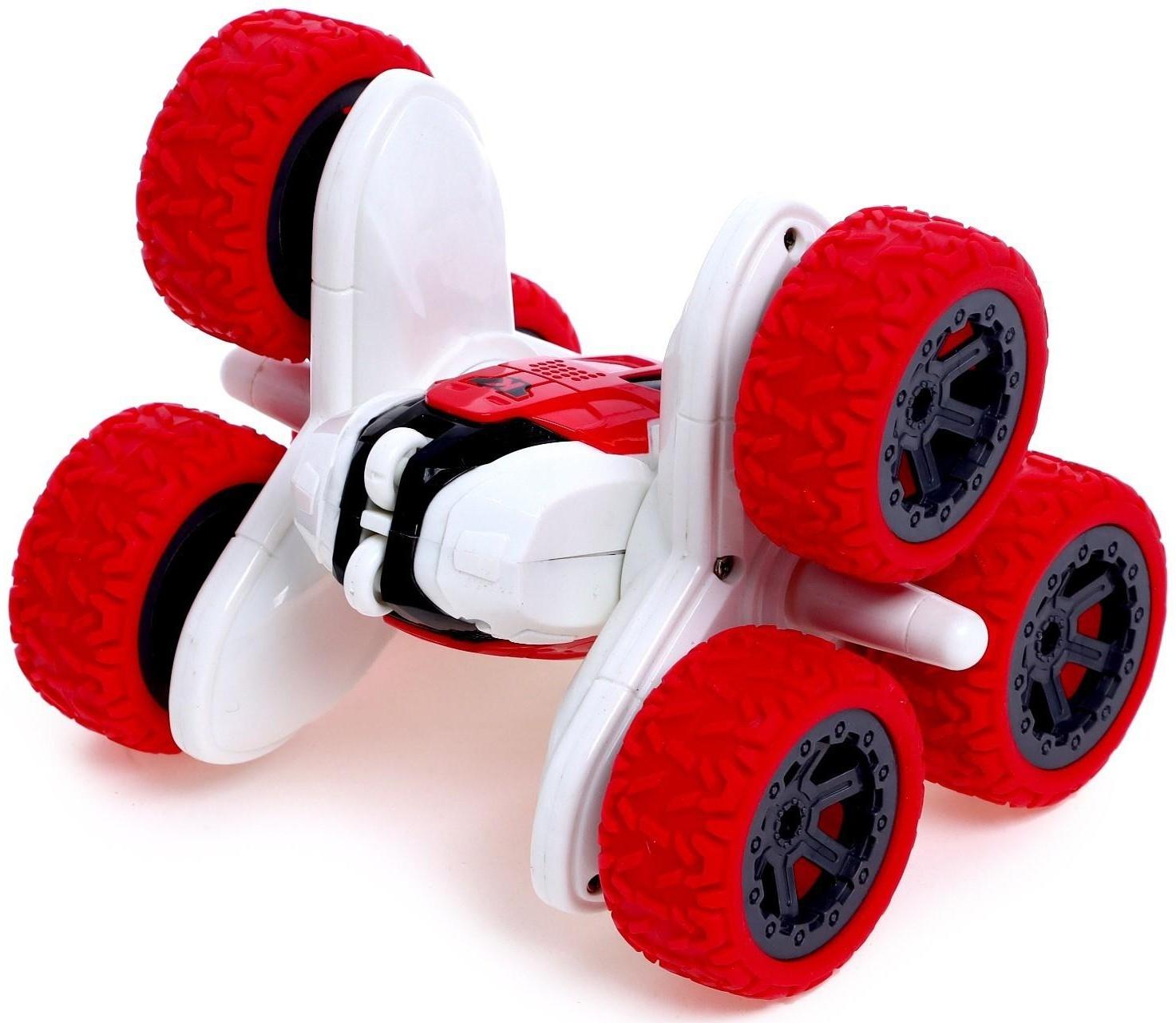 Машинка - перевертыш «Экстримал», пульт в виде часов, работает от аккумулятора, цвет красный