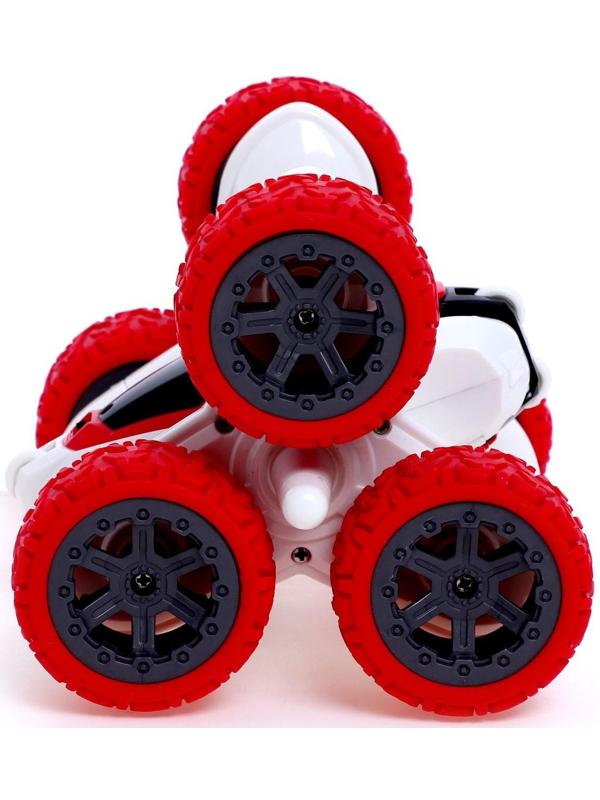 Машинка - перевертыш «Экстримал», пульт в виде часов, работает от аккумулятора, цвет красный