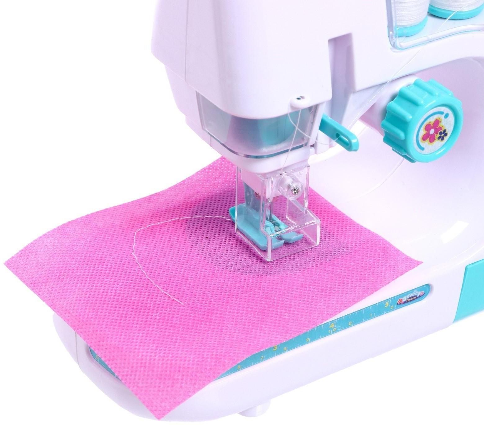 Швейная машинка «Рукодельница» 3 катушки