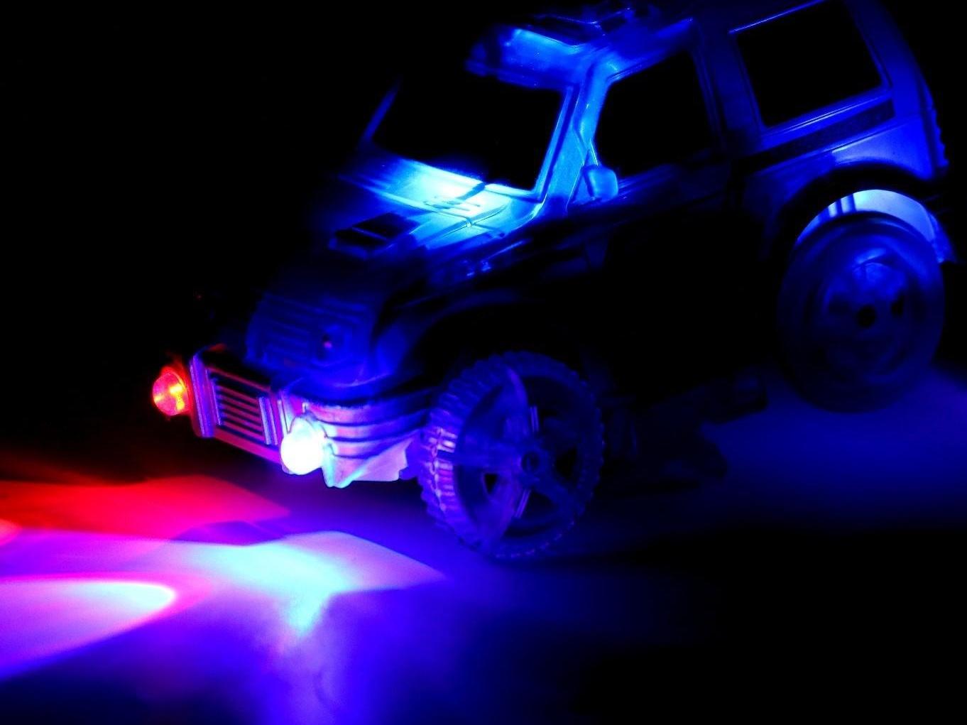 Машинка для гибкого трека Magic Tracks, с зацепами для петли, цвет синий