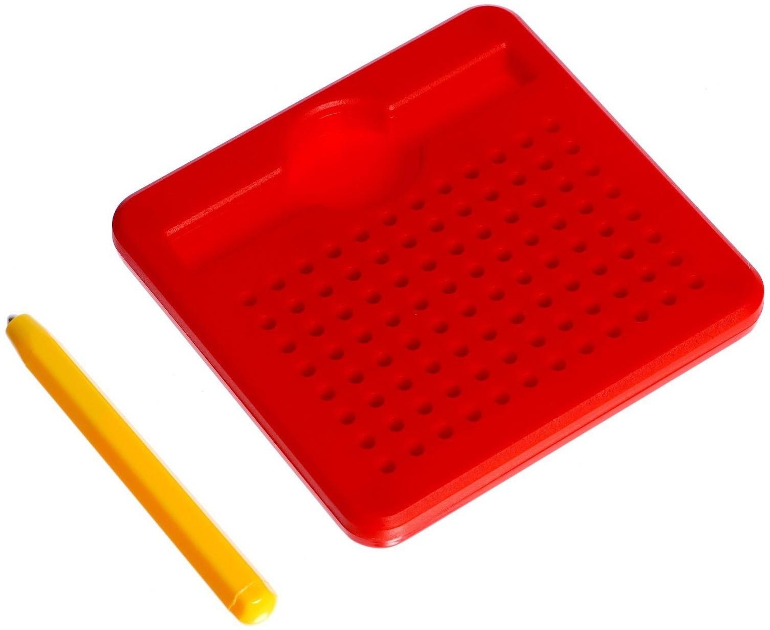 Планшет магнитный для рисования, 96 отверстий, красный