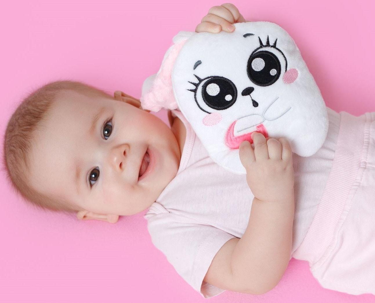 Развивающая игрушка-грелка «Зайка» с вишнёвыми косточками