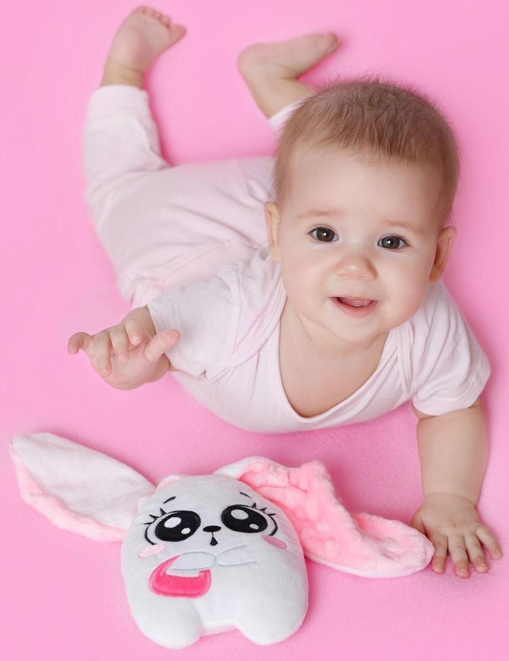 Развивающая игрушка-грелка «Зайка» с вишнёвыми косточками