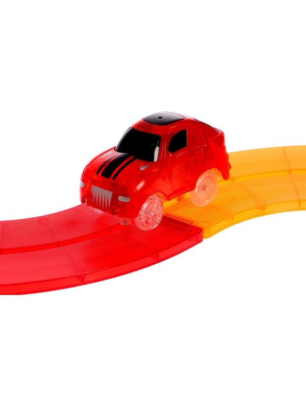 Конструктор магнитный «Магический трек», машинка ездит от батареек, 19 деталей