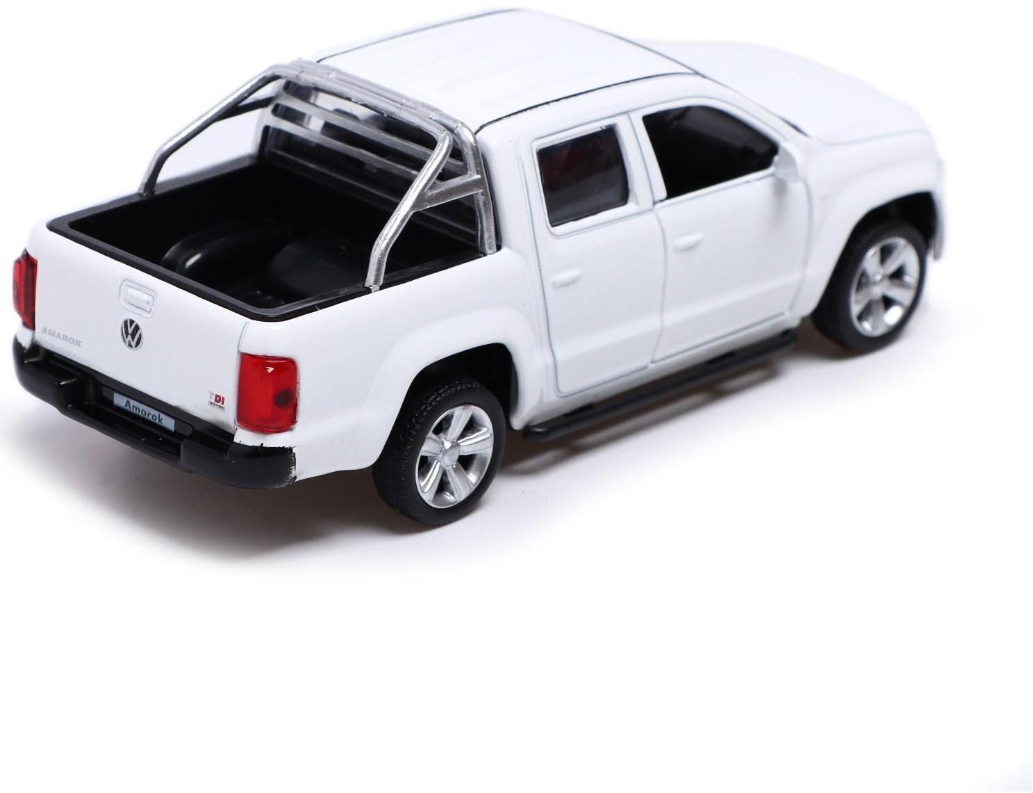Машина металлическая VOLKSWAGEN AMAROK, 1:46, инерция, открываются двери, цвет белый