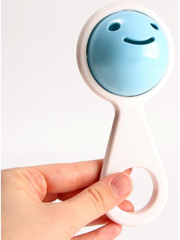 Погремушка «Смайлик», на ручке, цвет МИКС