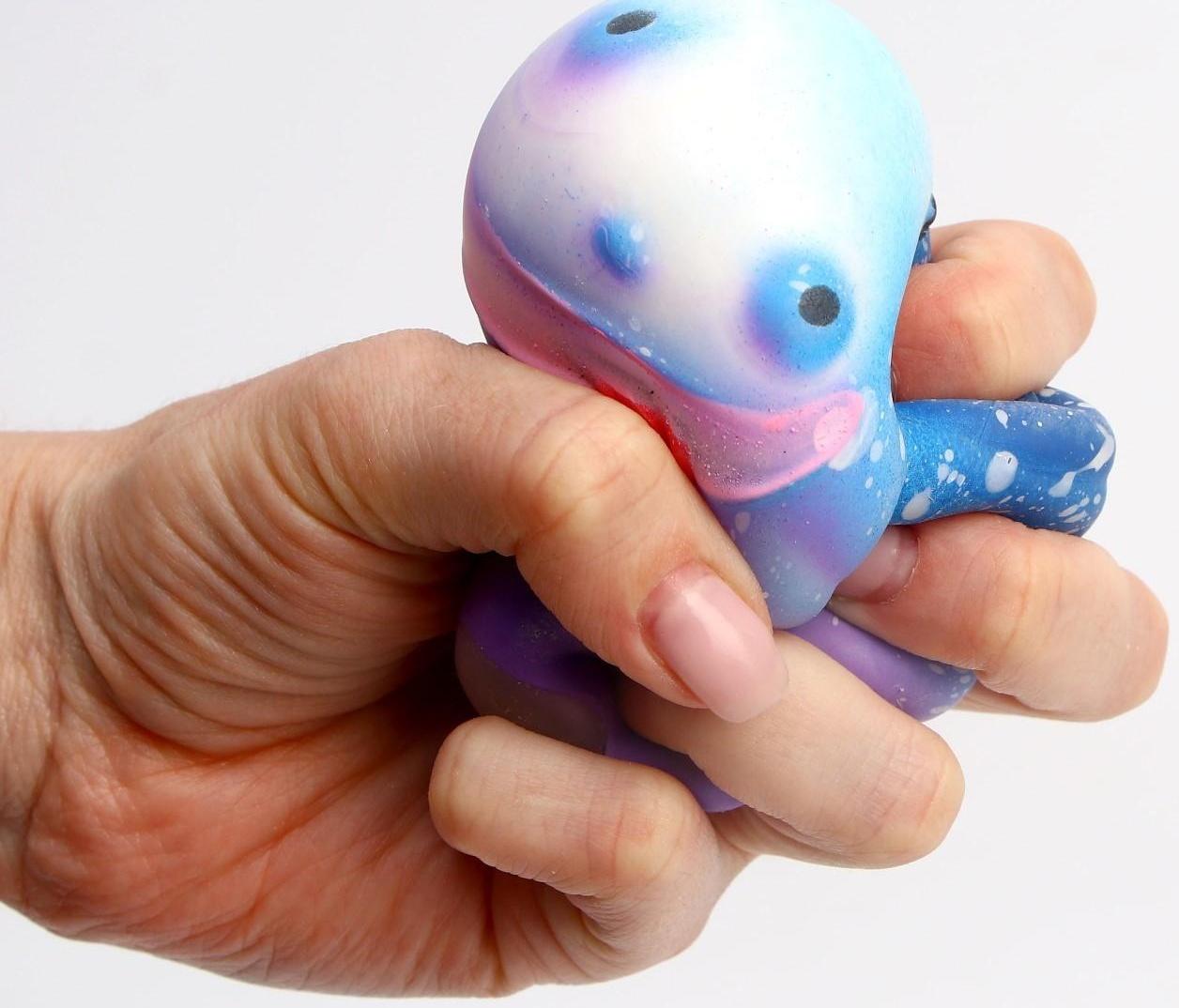 Мялка «Чудик» с пастой, цвета МИКС