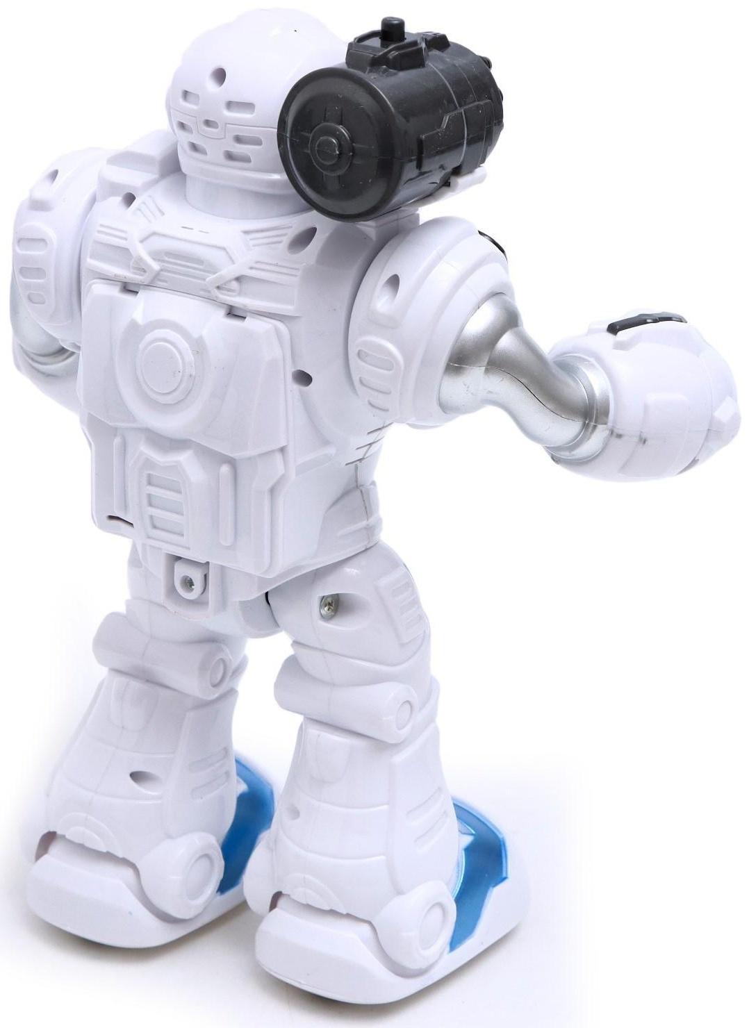 Робот «Герой», световые и звуковые эффекты, работает от батареек, цвет синий