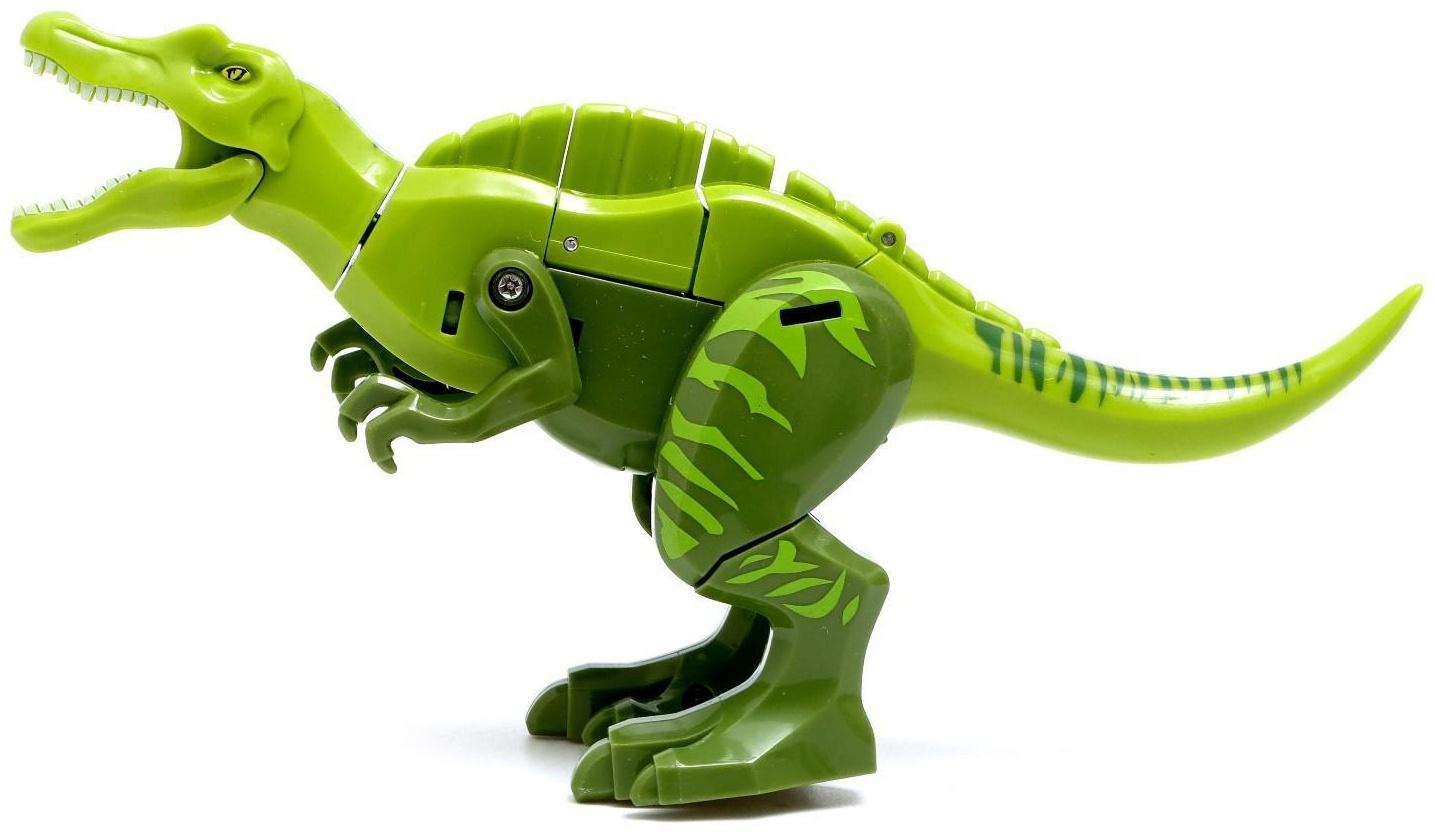 Робот «Динобот», трансформируется