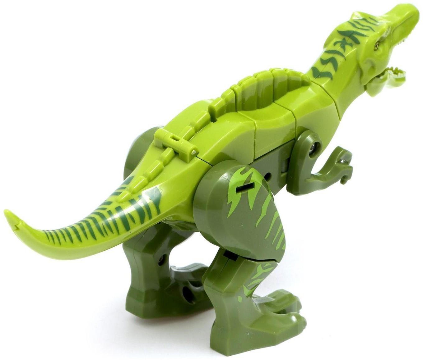 Робот «Динобот», трансформируется