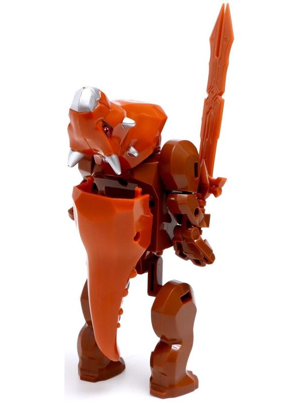 Робот «Динобот», трансформируется