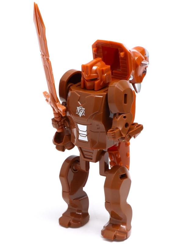 Робот «Динобот», трансформируется