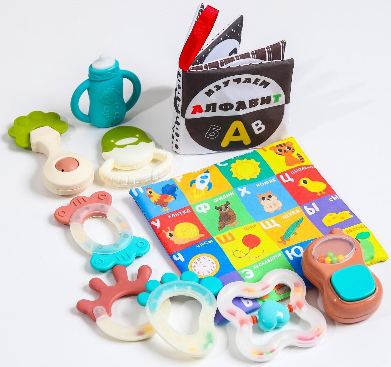 Развивающий набор «Изучаем алфавит», книжка-шуршалка, платочек, 8 погремушек, в коробке
