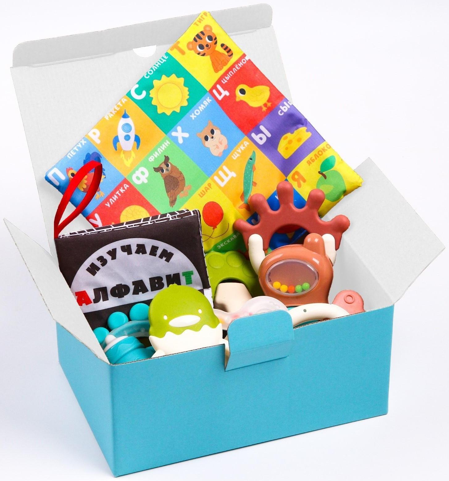 Развивающий набор «Изучаем алфавит», книжка-шуршалка, платочек, 8 погремушек, в коробке