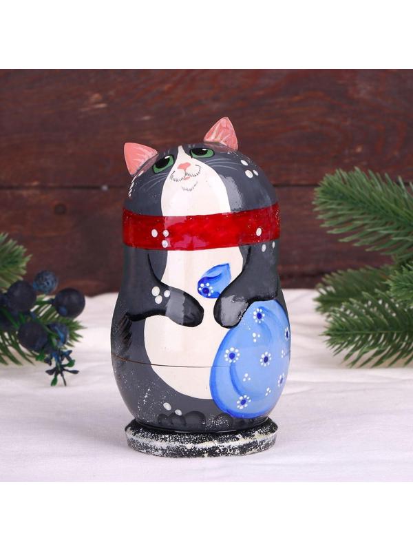 Матрёшка «Котик» с ёлочными украшениями