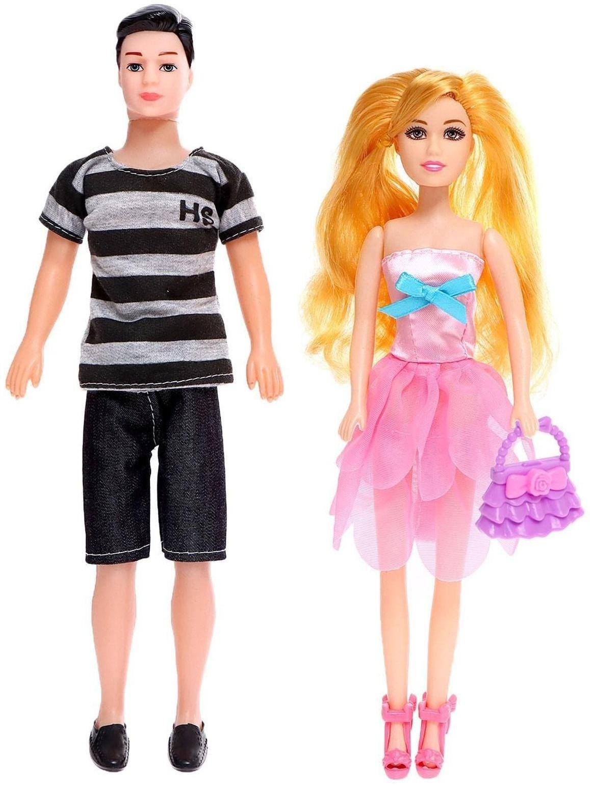 Набор кукол «Семья» с аксессуарами, МИКС