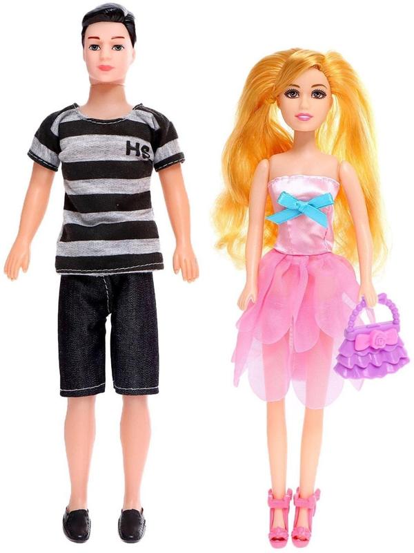 Набор кукол «Семья» с аксессуарами, МИКС