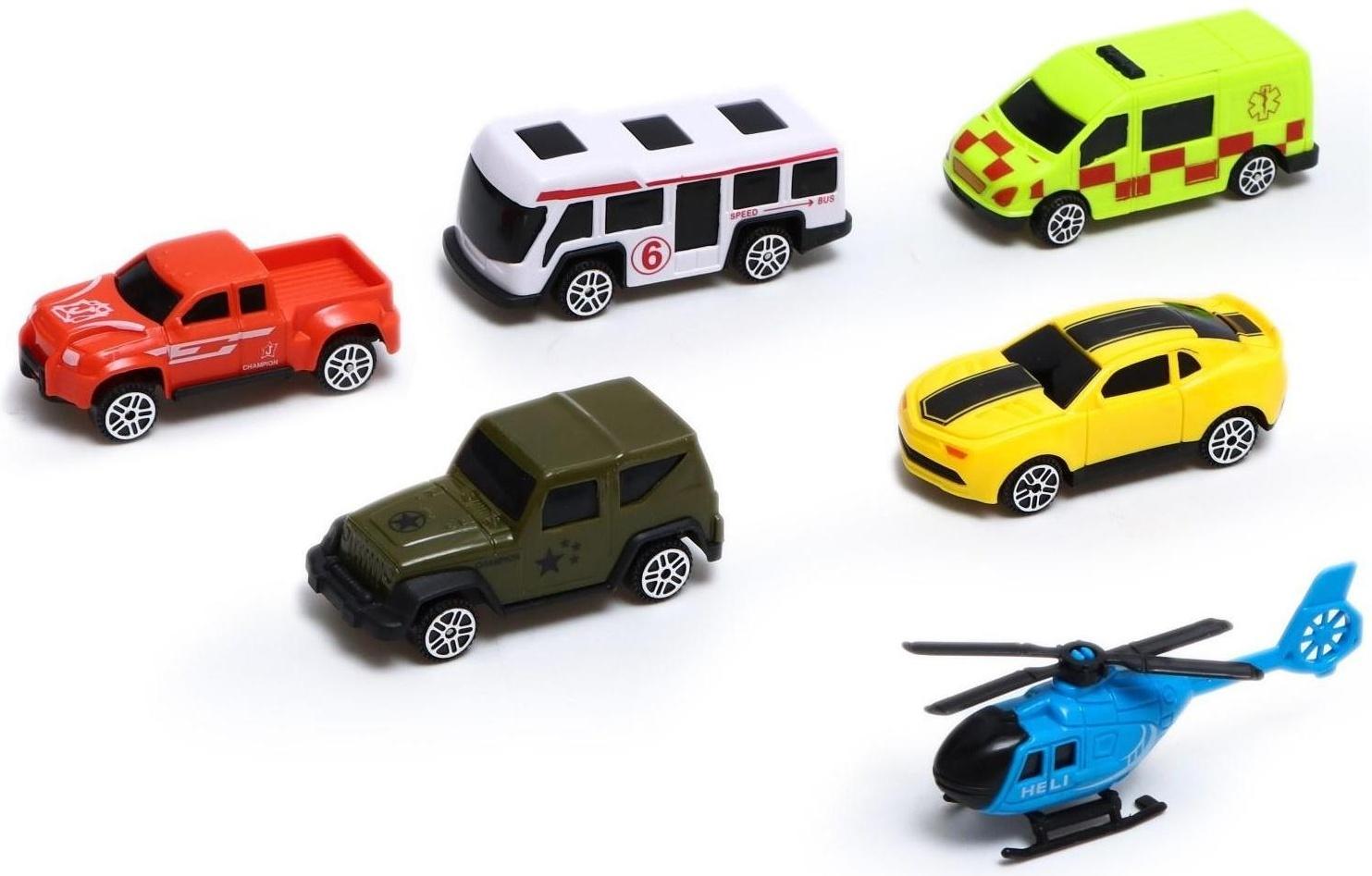 Грузовик «Перевозчик», в комплекте 6 машин и дорожные знаки